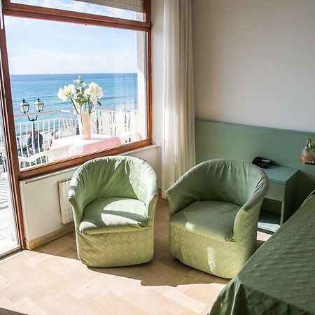 Hotel West End Αλάσιο Εξωτερικό φωτογραφία