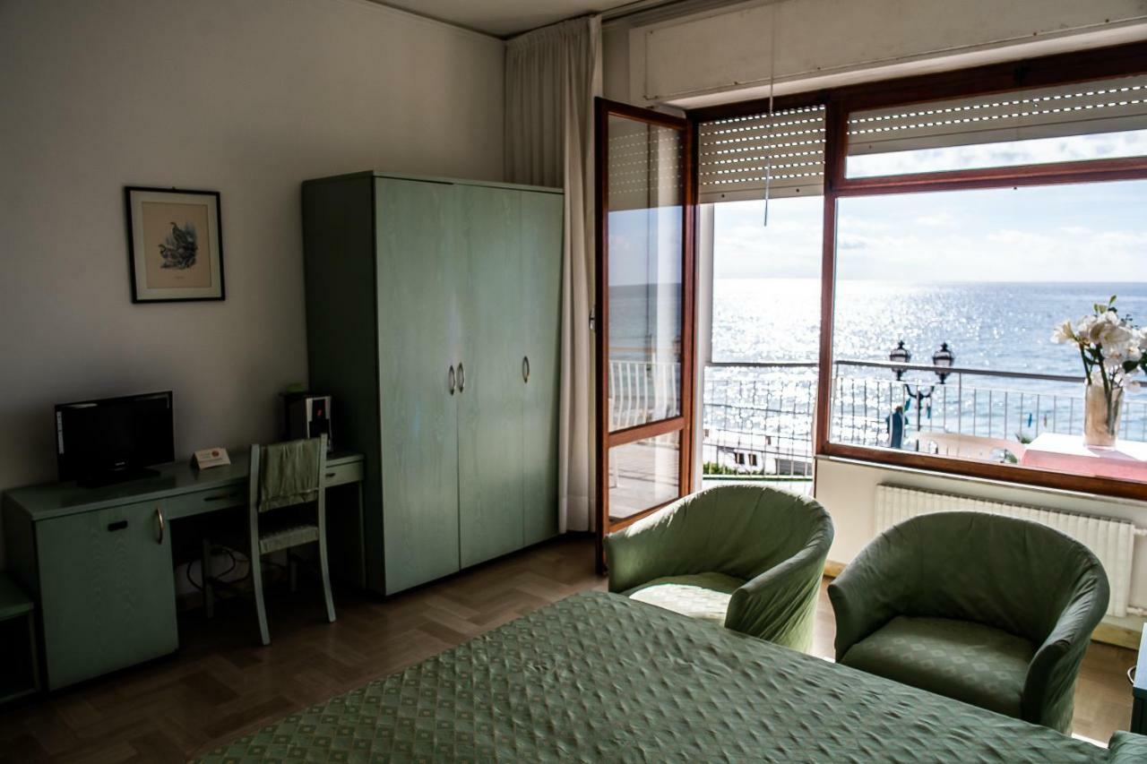 Hotel West End Αλάσιο Εξωτερικό φωτογραφία