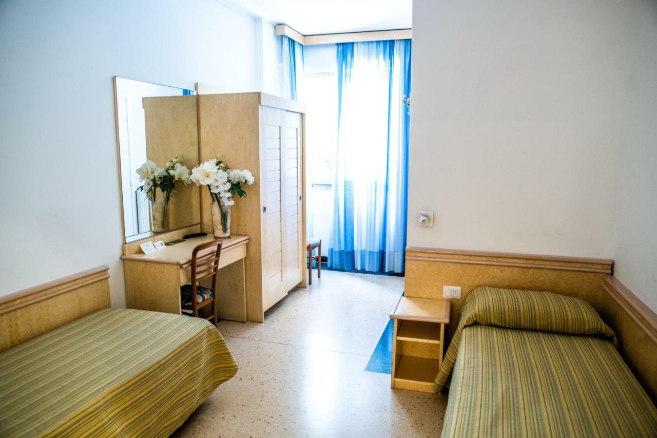 Hotel West End Αλάσιο Εξωτερικό φωτογραφία