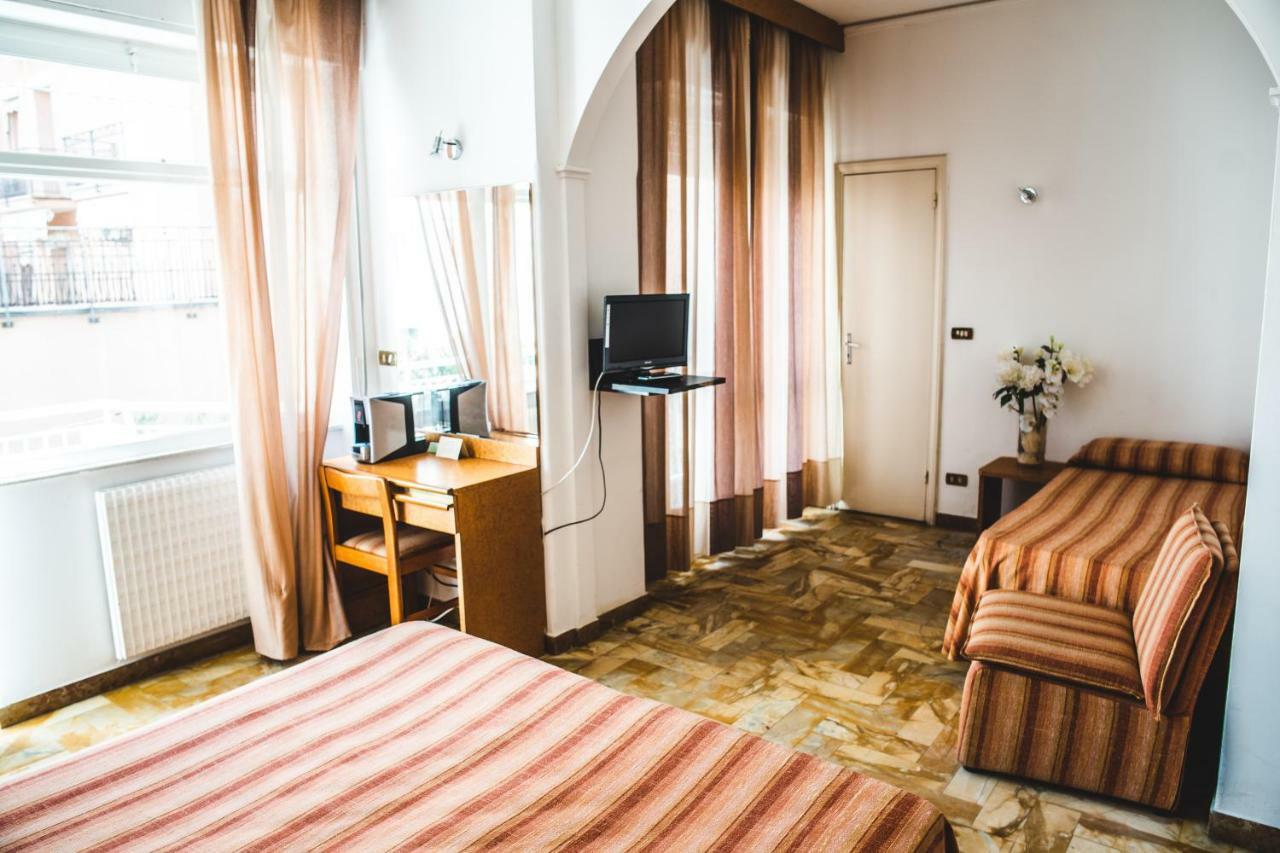 Hotel West End Αλάσιο Εξωτερικό φωτογραφία