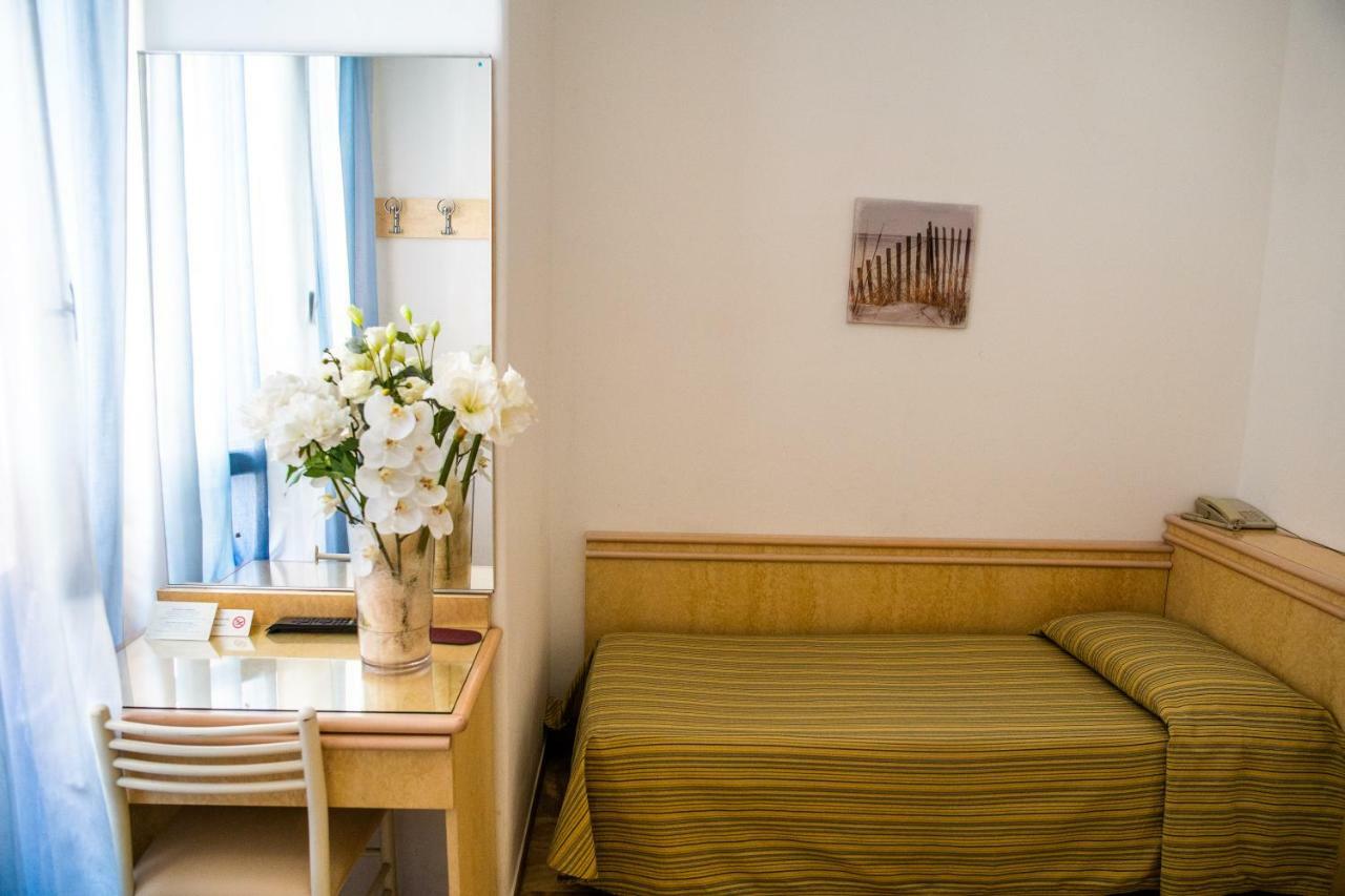 Hotel West End Αλάσιο Εξωτερικό φωτογραφία