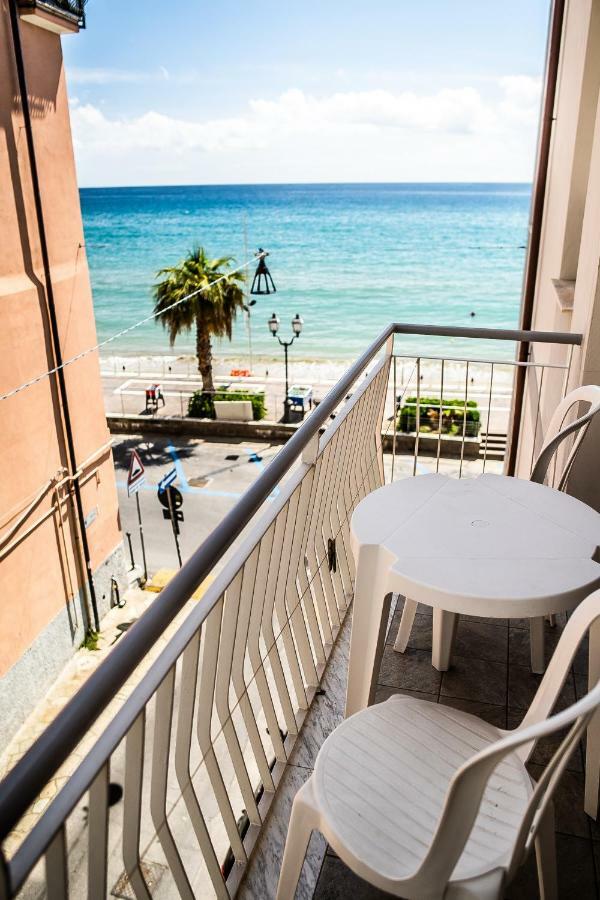 Hotel West End Αλάσιο Εξωτερικό φωτογραφία