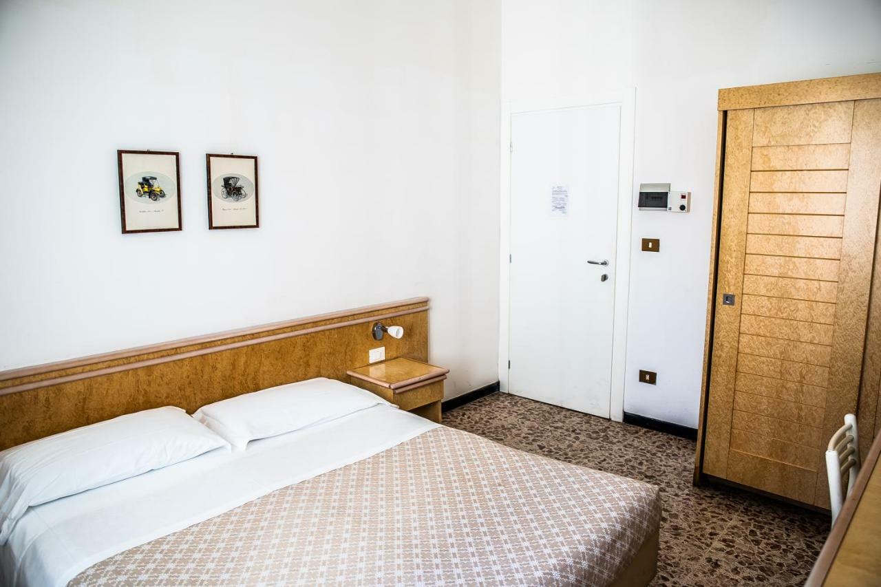 Hotel West End Αλάσιο Εξωτερικό φωτογραφία