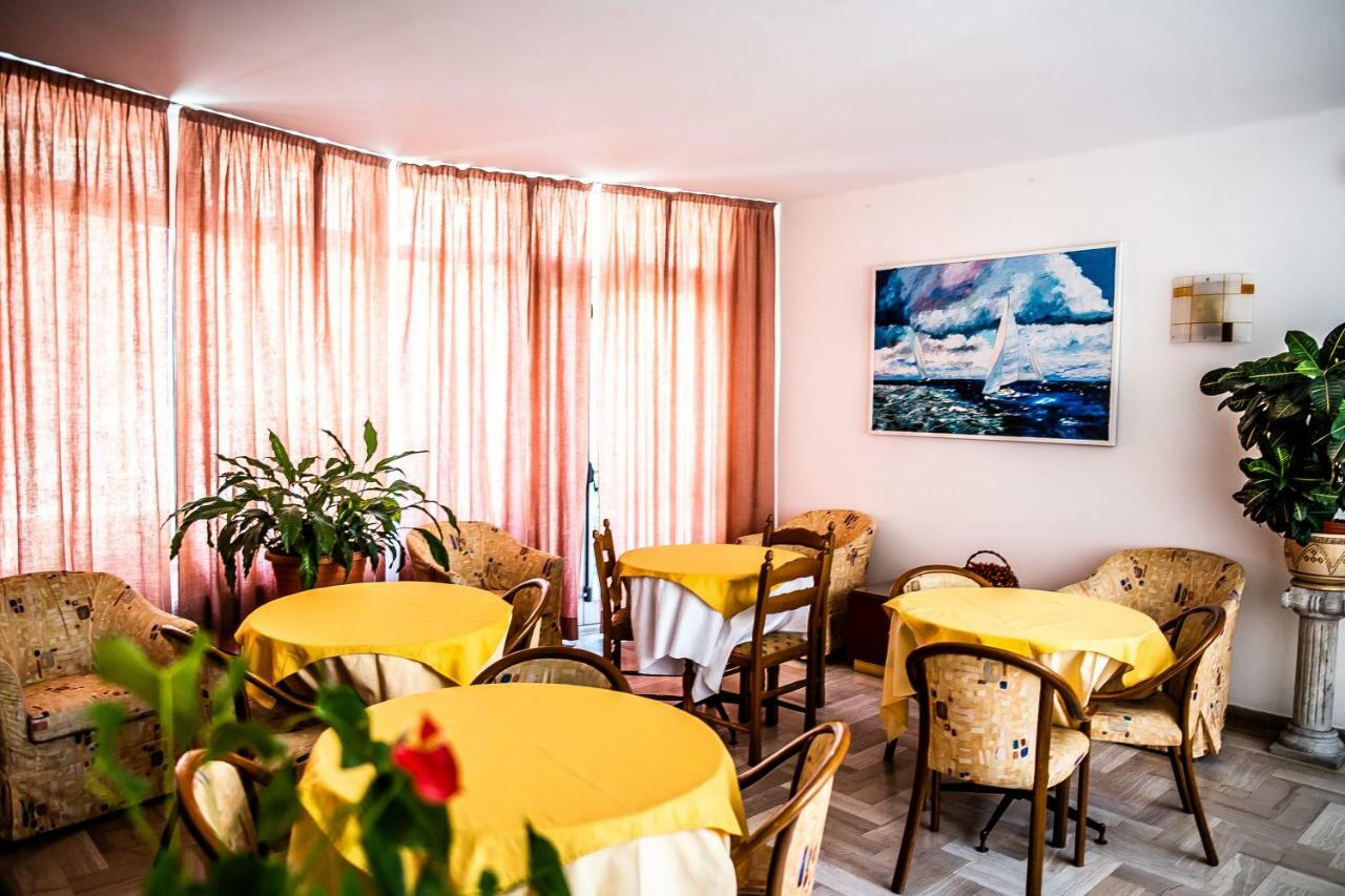 Hotel West End Αλάσιο Εξωτερικό φωτογραφία