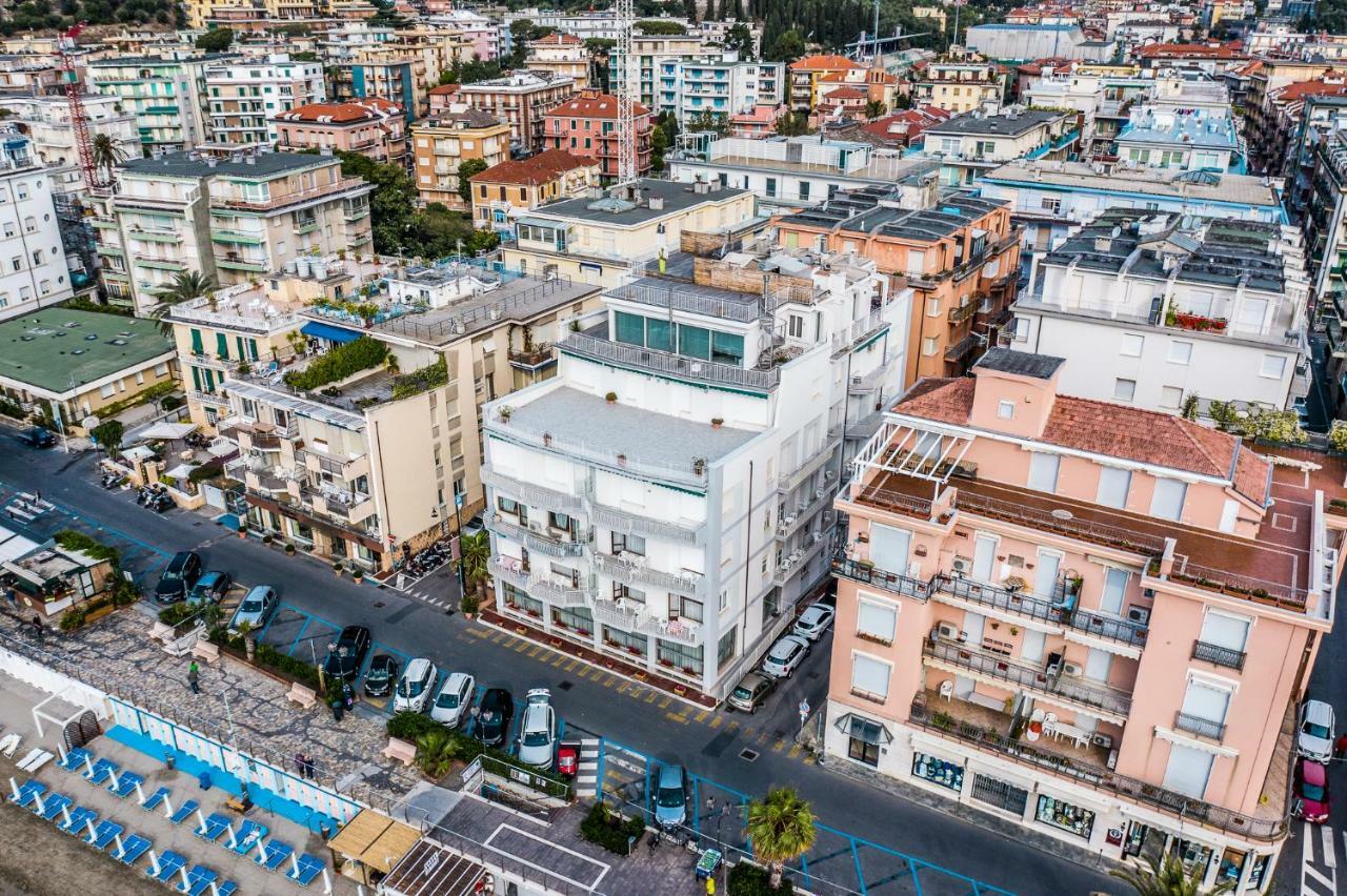 Hotel West End Αλάσιο Εξωτερικό φωτογραφία